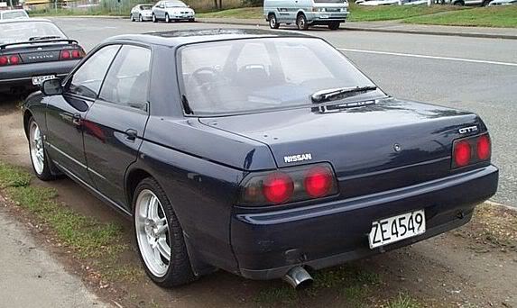 Name:  800px-R32_skyline_rear.jpg
Views: 94
Size:  45.6 KB