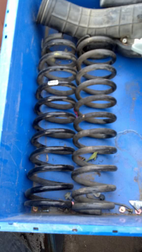 Name:  photobucket-3438-1322375764458.jpg
Views: 575
Size:  64.8 KB