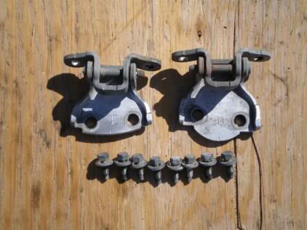 Name:  RearPassengerDoorHinges.jpg
Views: 271
Size:  30.1 KB
