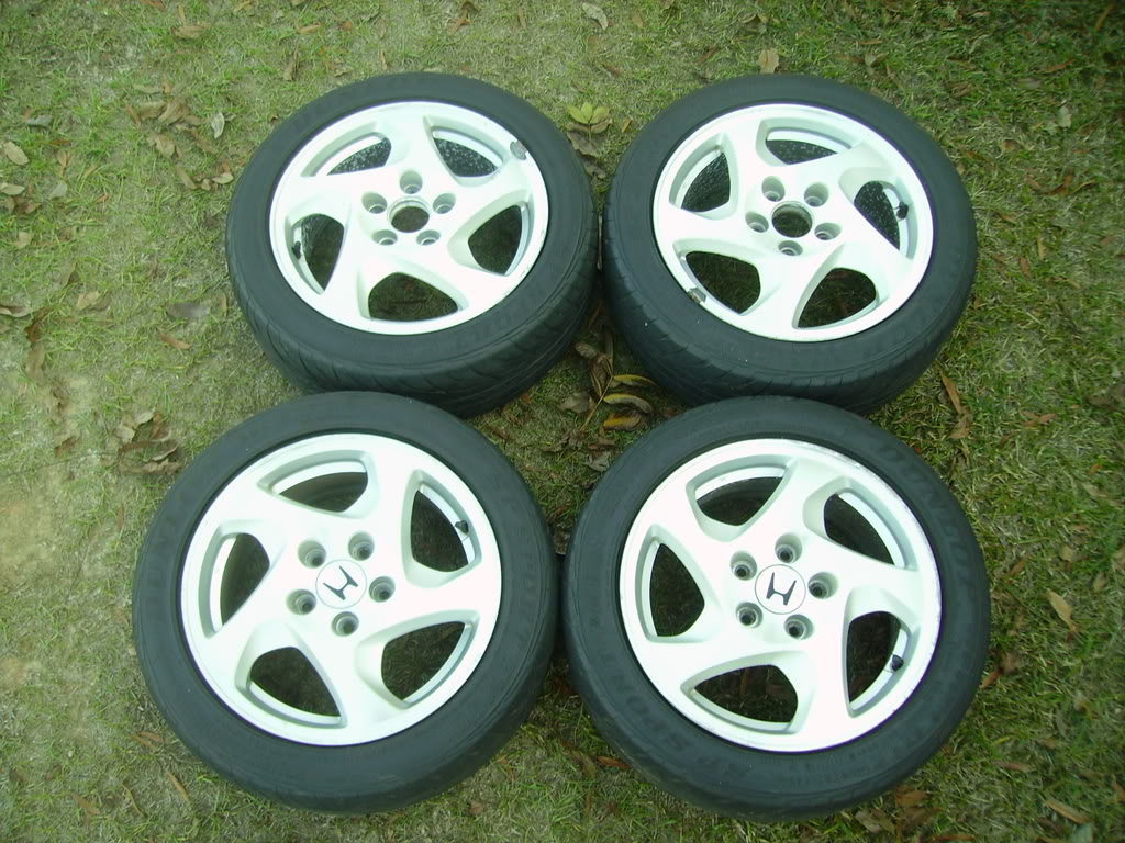 Name:  16inchPreludewheels001.jpg
Views: 129
Size:  199.9 KB